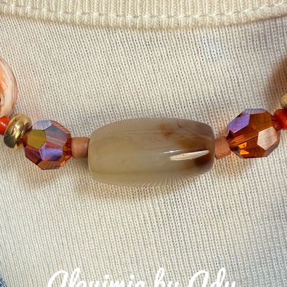 RED CRYSTAL AND CARNELIAN BUBBLES STATEMENT NECKLACE - Picture 4 of 5